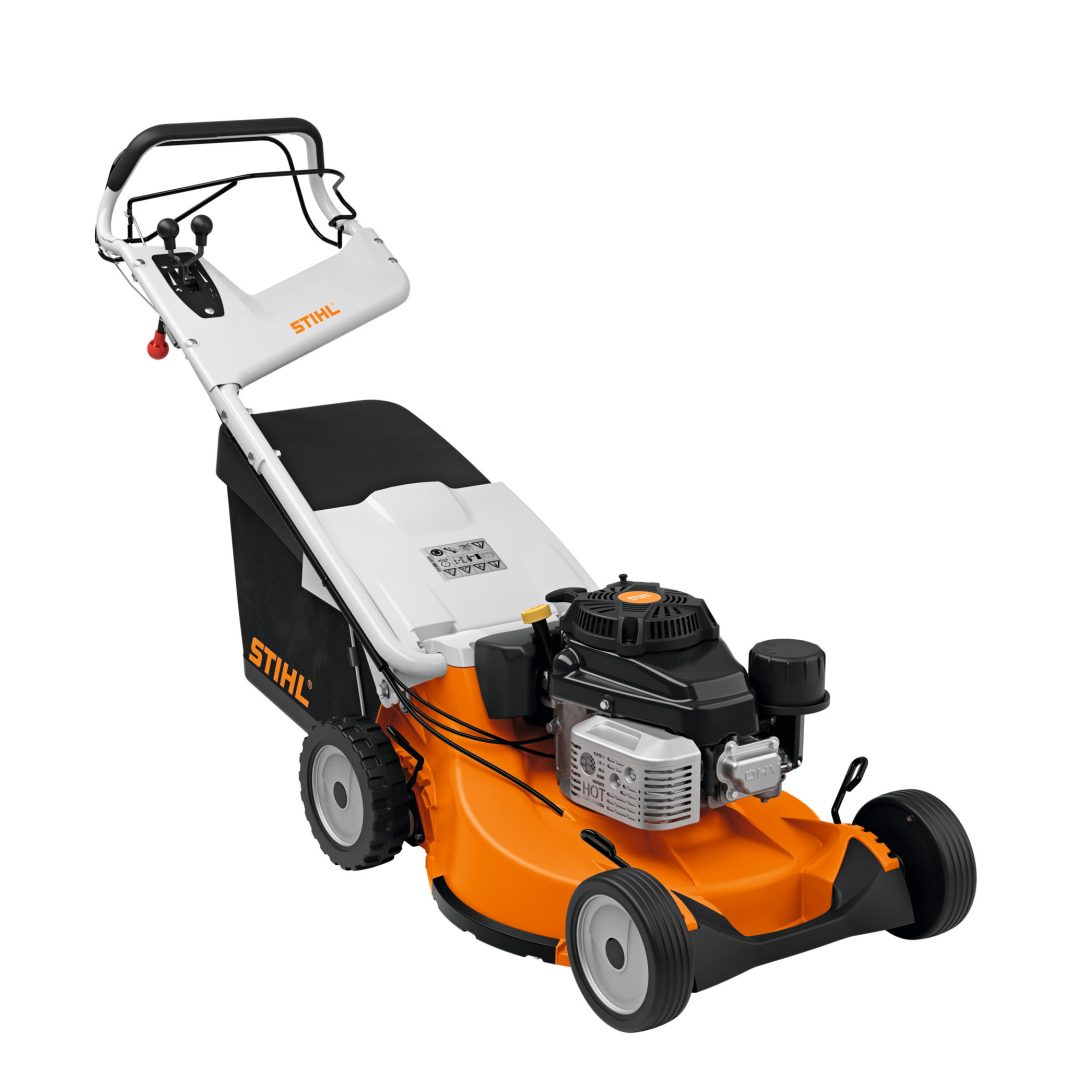 Tondeuse thermique STIHL RM 756 YC, moteur Kawasaki, largeur de coupe 54 cm, bac 80 L
