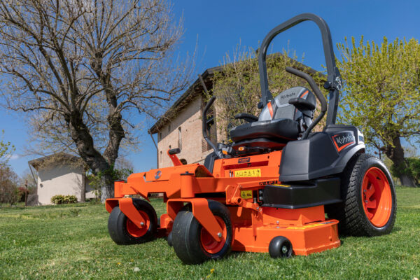 Kubota ZD 1211 – Tondeuse zéro-turn diesel puissante et maniable