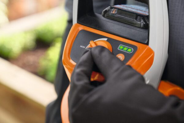 Pulvérisateur à batterie Stihl SGA 30 Pack – Avec batterie AS 2 et chargeur AL 1 – Image 4