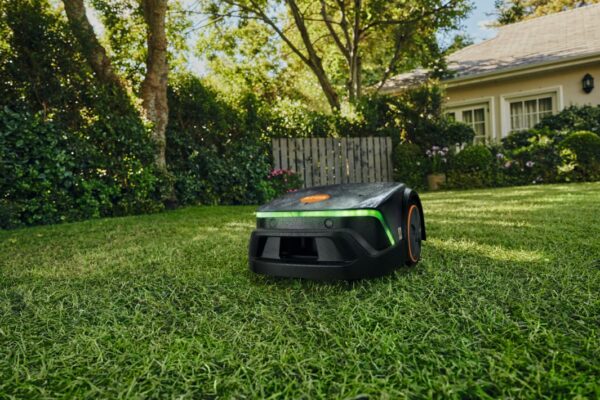 Robot tondeuse Stihl iMOW® 3 EVO – Silencieux, rapide et connecté (jusqu’à 500 m²) – Image 3