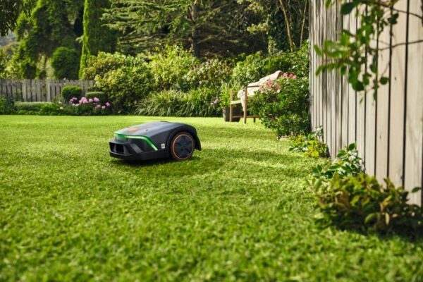 Robot tondeuse Stihl iMOW® 4 EVO – 100 % automatisé et connecté 4G – Image 3