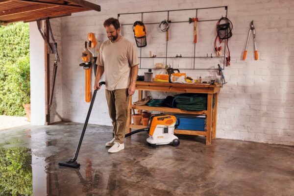 Aspirateur sans fil Stihl SEA 60 L – Eau & poussière, puissant et pratique – Image 3