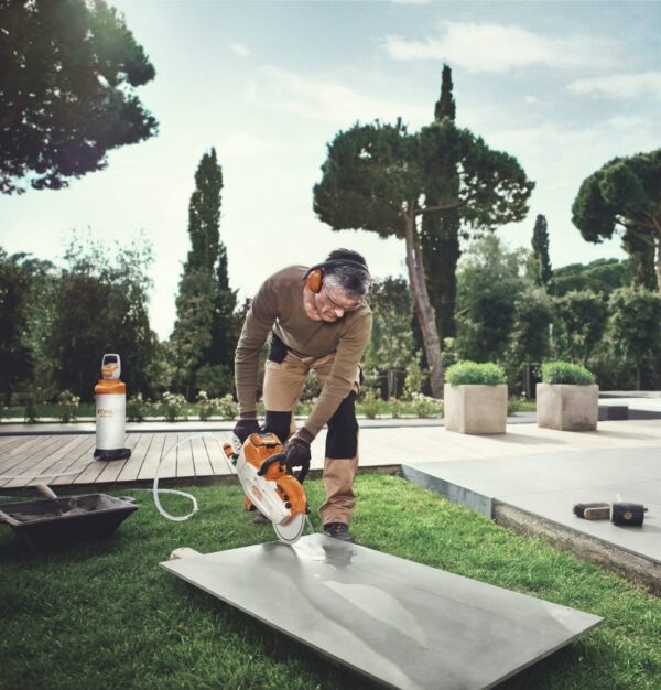 Réservoir d’eau à batterie Stihl WSA 40 – Pack batterie AS 2 & chargeur AL 1 – Image 2