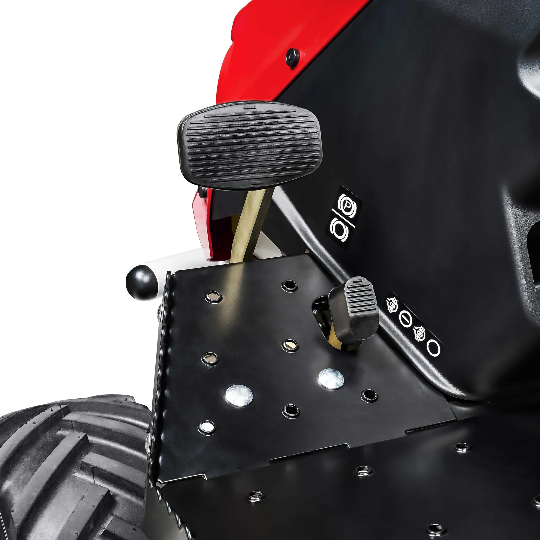 Tondeuse débroussailleuse autoportée Staub TUAREG 92 PRO 4x4 K – 24 ch, transmission 4x4, terrains extrêmes – Image 2