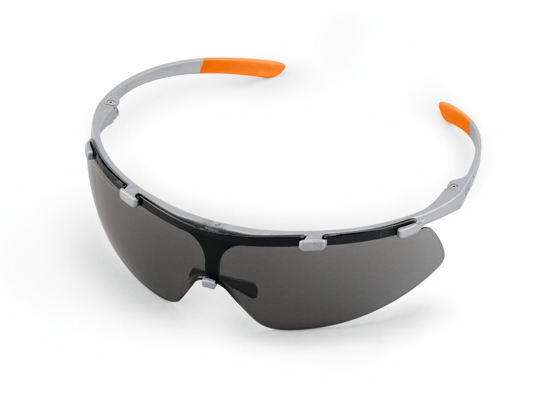 Lunettes ADVANCE Super Fit teintées gris, légères, anti-UV, anti-buée et anti-rayures pour travaux professionnels