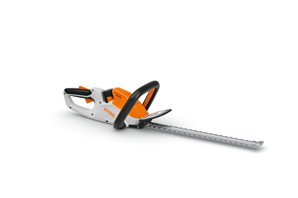 Taille-haie HSA 30 STIHL léger coupe précise 45 cm