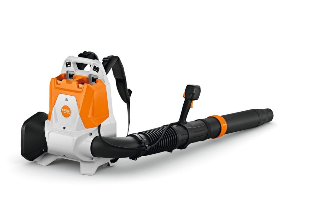 Souffleur à dos à batterie STIHL BRA 200 ALLPRO 36V 21 N 83 m/s double emplacement batterie sangles S